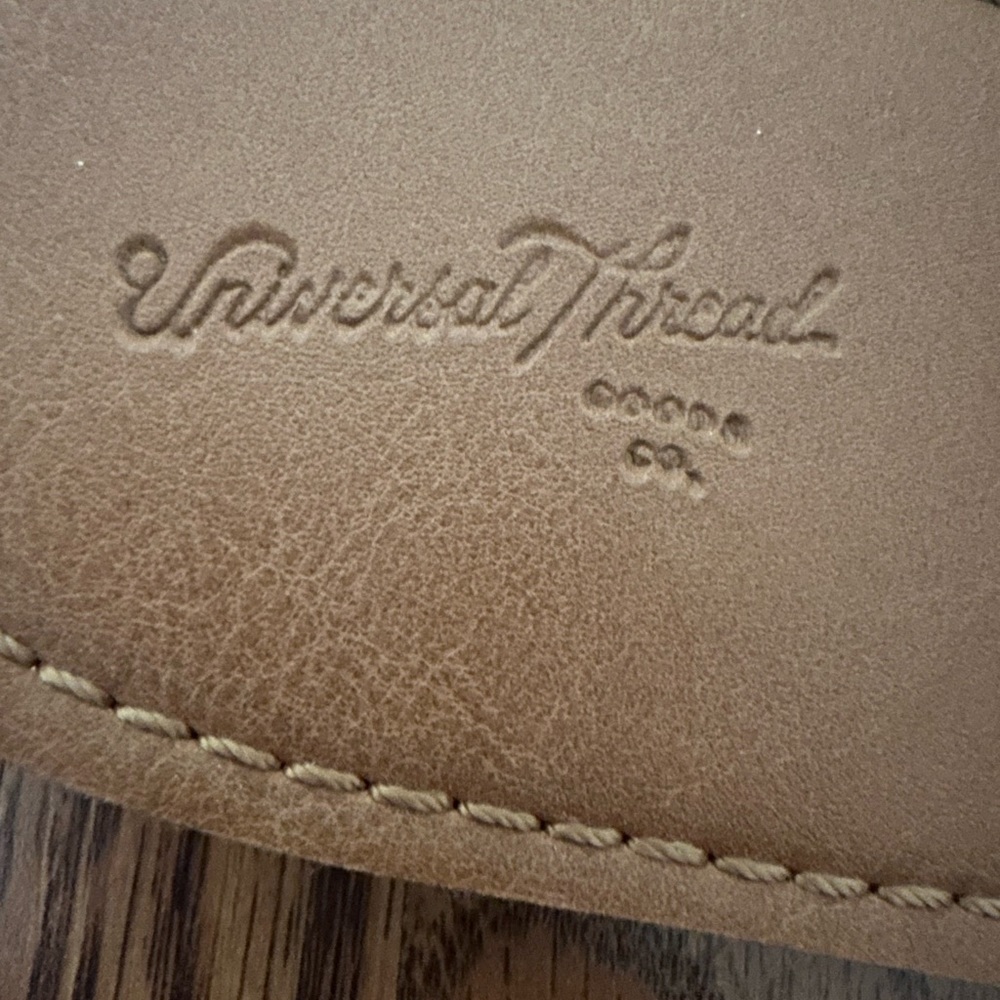 Universal Thread Sandals - Picture 4 of 4